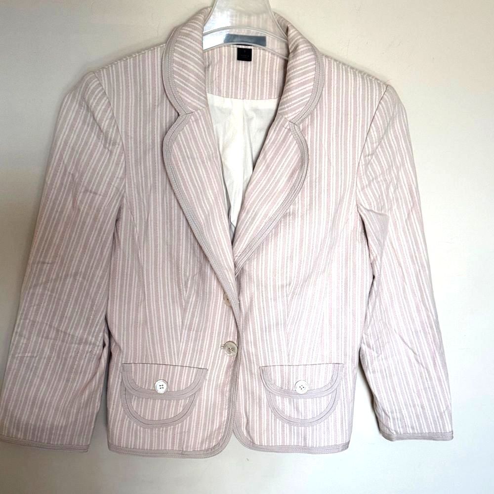 Express Women’s  Light Pink Striped Blazer Jacket Size 8 Stretch